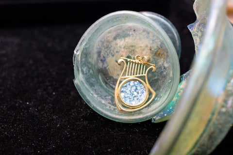 Roman glass Gold plated pendant "Harp of David"